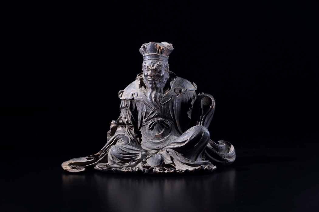 Statue of King Enma. Edo Period (1603-1868). Approx. 7.9 inches (Approx. 20 cm) Buddha statue