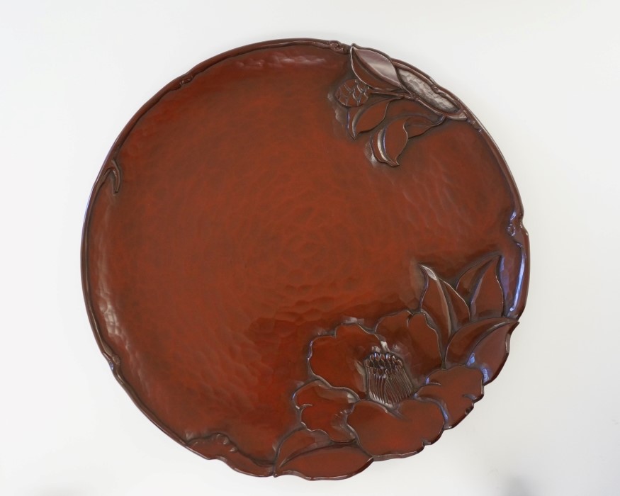 Plate (Camellia) Showa Period (1926-1989) 14 3/8 inches (36.4 cm)